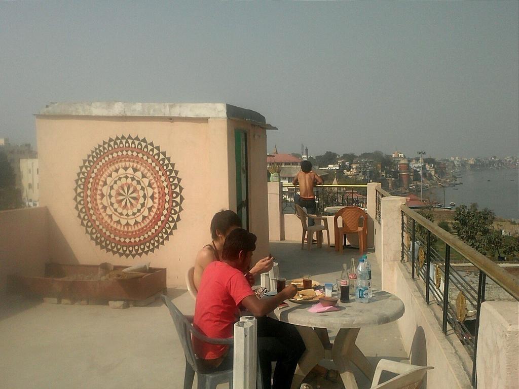 Ganga Paying Guest House Varanasi Esterno foto