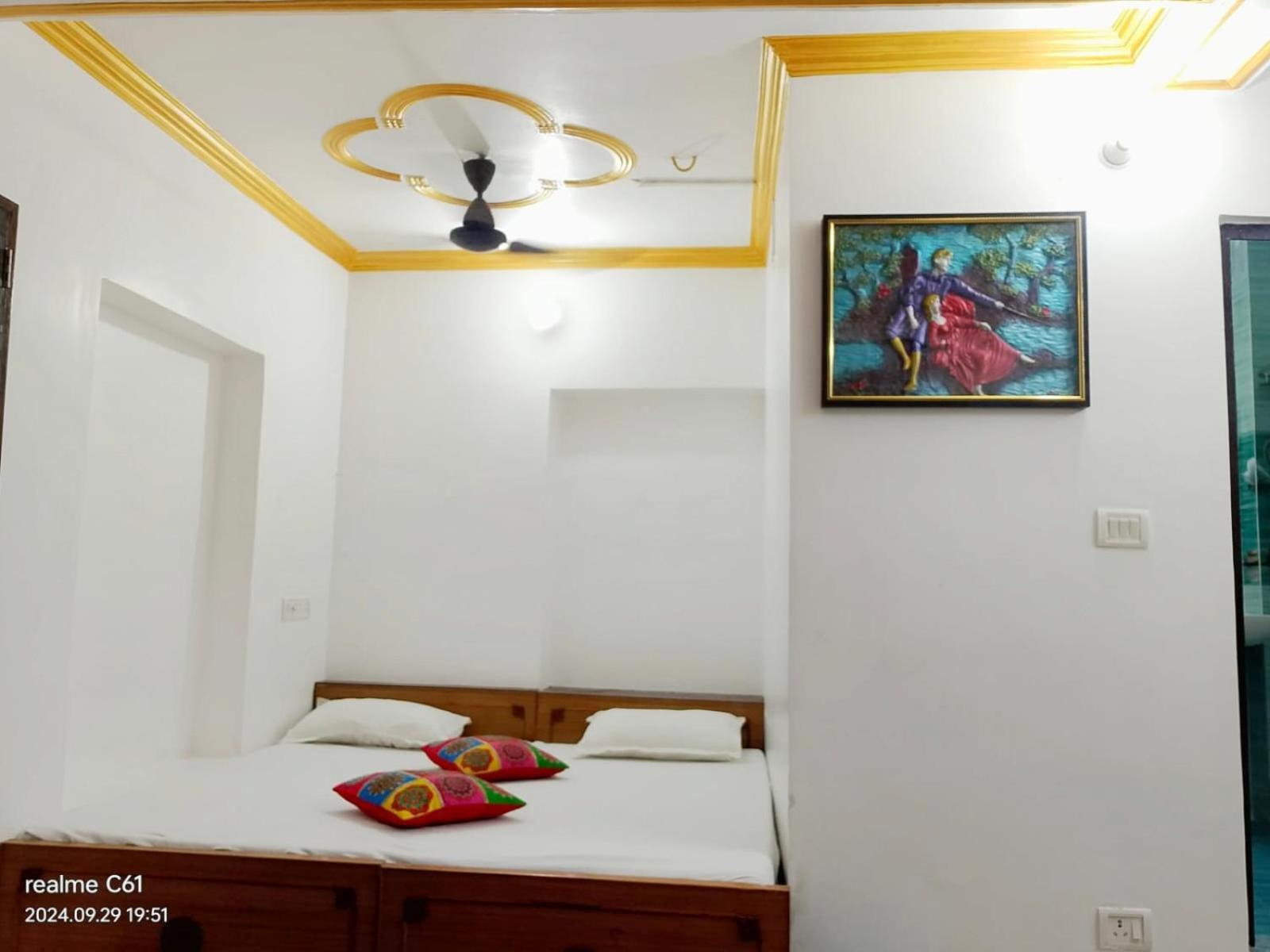 Ganga Paying Guest House Varanasi Camera foto