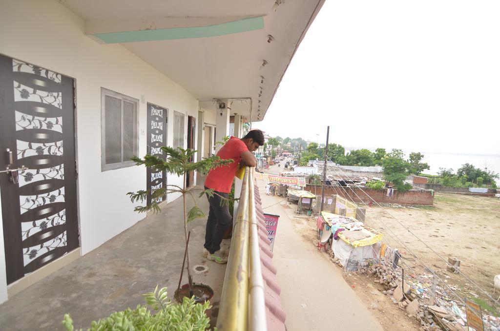 Ganga Paying Guest House Varanasi Esterno foto