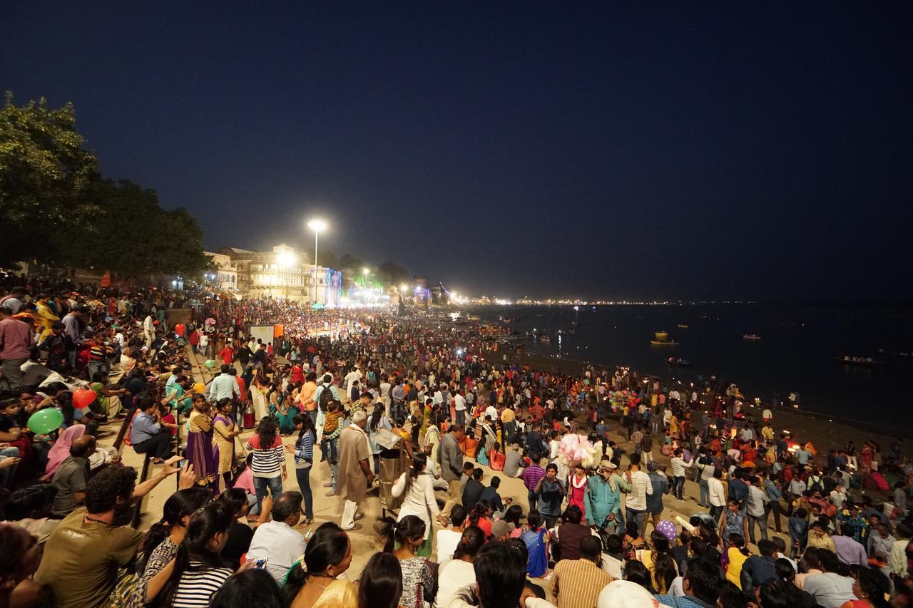Ganga Paying Guest House Varanasi Esterno foto