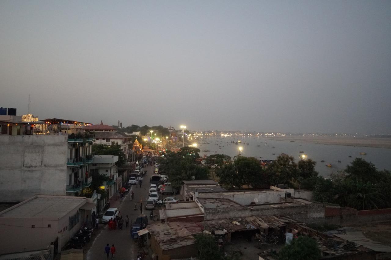 Ganga Paying Guest House Varanasi Esterno foto