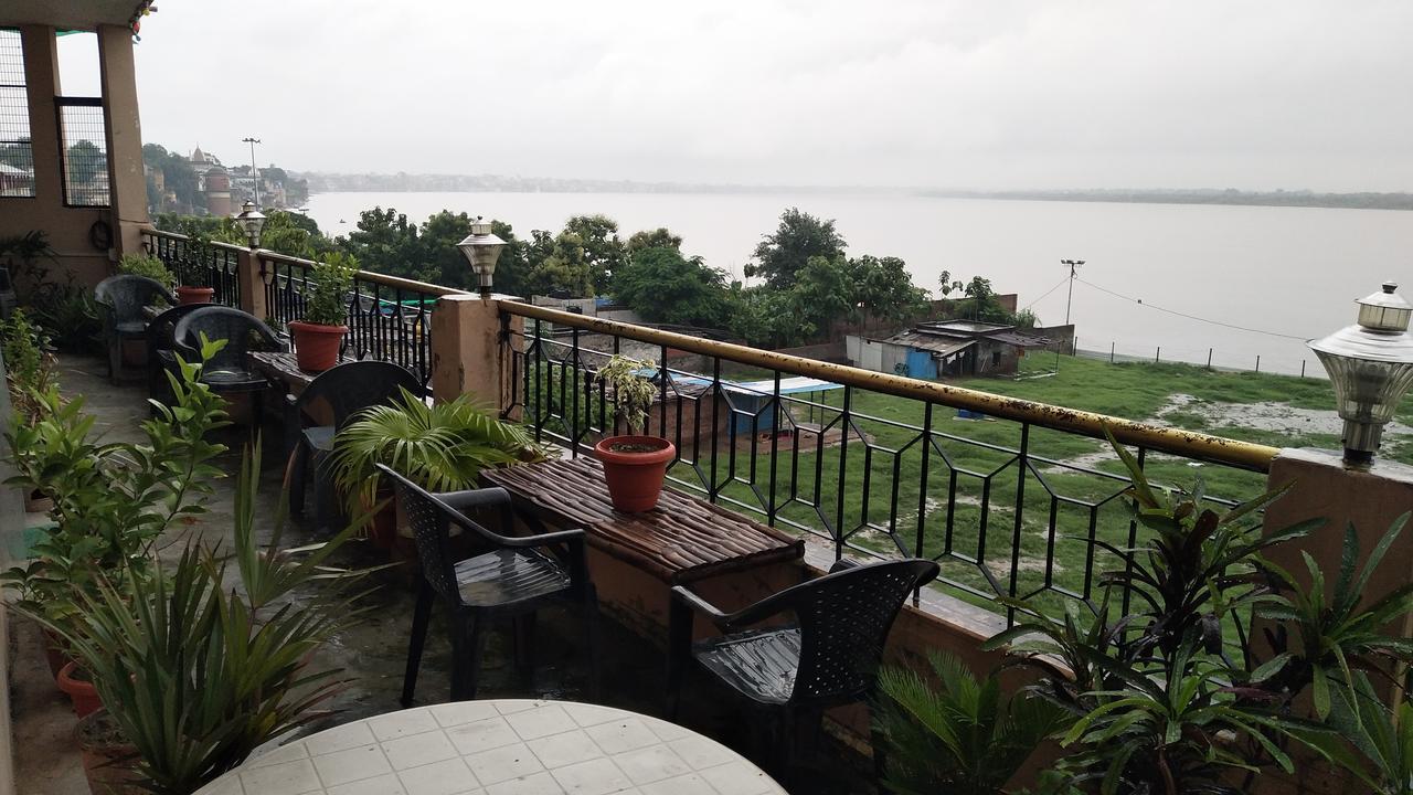 Ganga Paying Guest House Varanasi Esterno foto